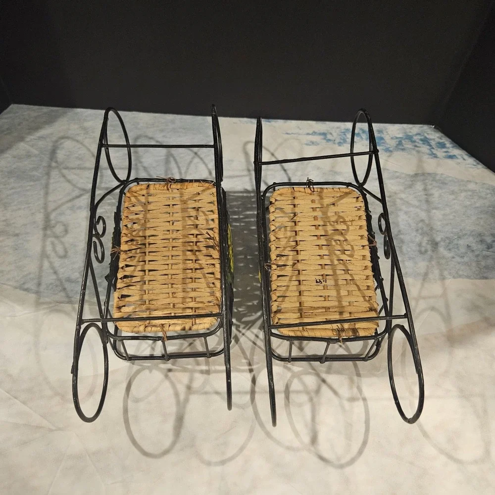 Farmhouse Sunflower Metal Wire Basket Set (2) Rustic Wicker Insert Country Decor